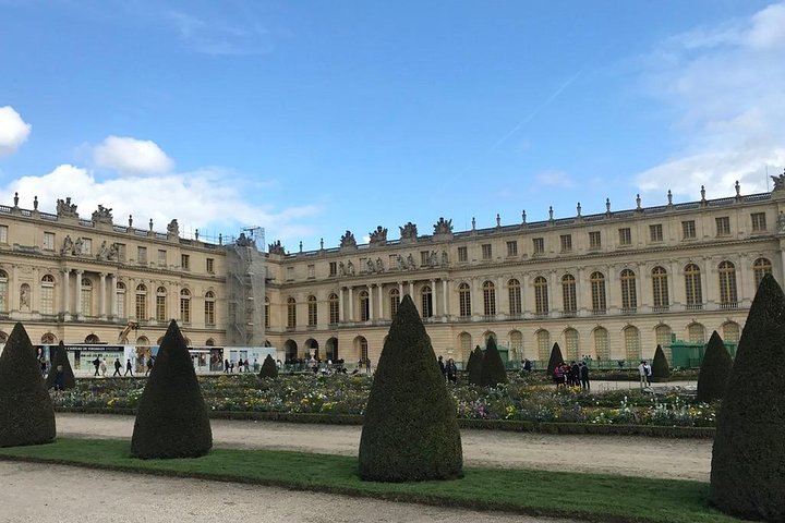 Versailles Royal Palace & Gardens Private Tour by Golf Cart