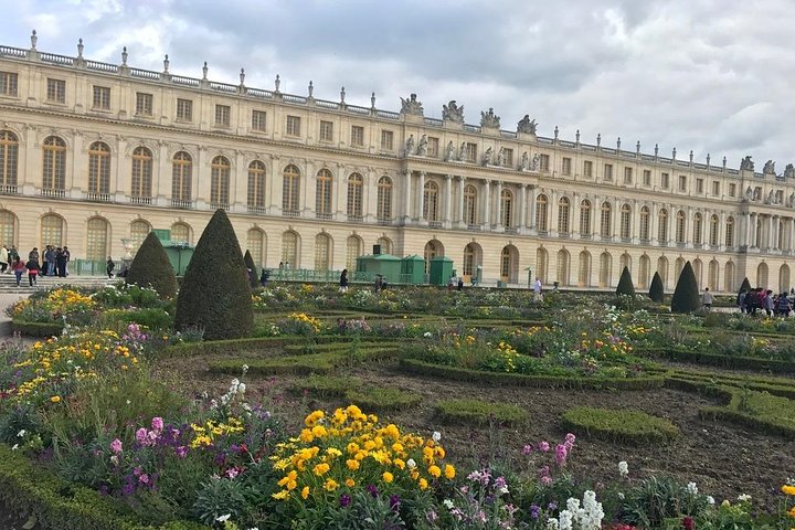 Versailles Royal Palace & Gardens Private Tour by Golf Cart