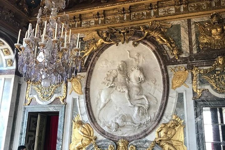 Versailles Royal Palace & Gardens Private Tour by Golf Cart
