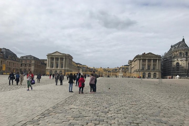 Versailles Royal Palace & Gardens Private Tour by Golf Cart