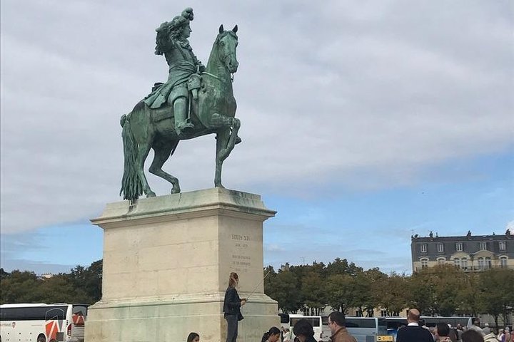 Versailles Royal Palace & Gardens Private Tour by Golf Cart