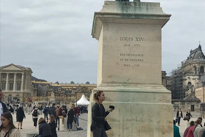 Versailles Royal Palace & Gardens Private Tour by Golf Cart