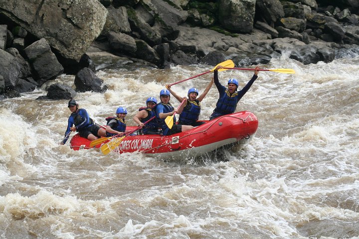 BEST White Rafting in Colombia Suarez 4/5