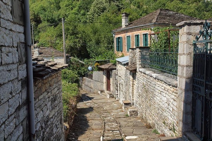 Zagori Villages tour (3 days)