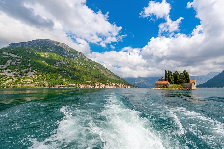 Kotor Private Boat Tour: Blue Cave & Lady of the Rocks (Up to 9)