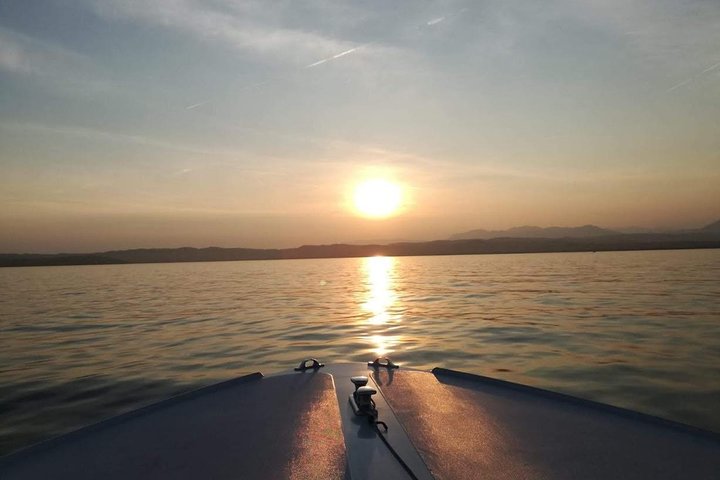 Lake Garda Sunset Cruise from Sirmione with Prosecco
