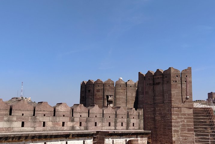 Mehrangarh Fort and Blue City Historic Tour with Local Guide