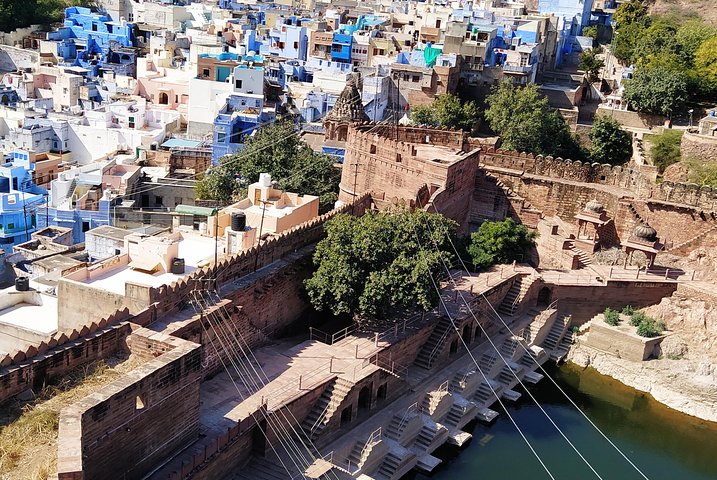 Mehrangarh Fort and Blue City Historic Tour with Local Guide