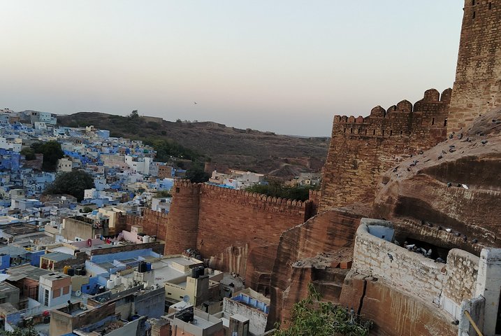 Mehrangarh Fort and Blue City Historic Tour with Local Guide