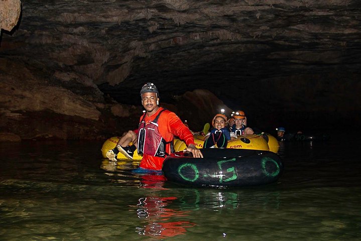 Full-Day Cave Tubing and Zip-Lining from Placencia