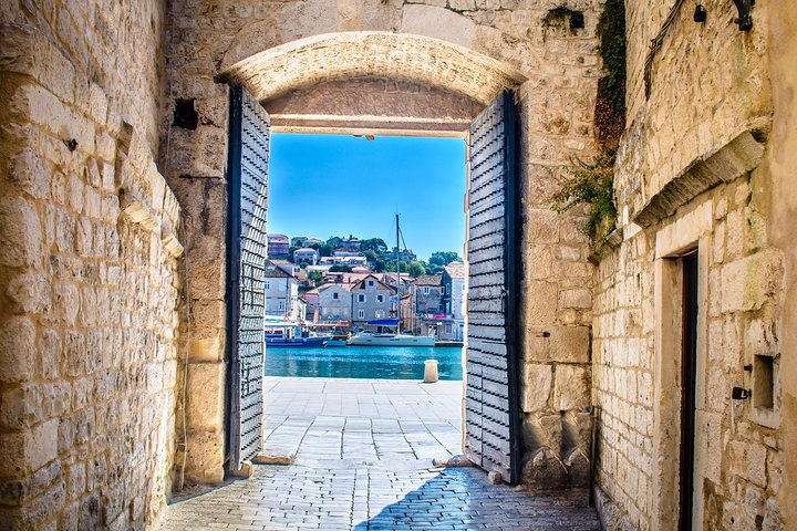 Island Hopping Boat Excursion with Lunch (Trogir,Blue Lagoon, Šolta)