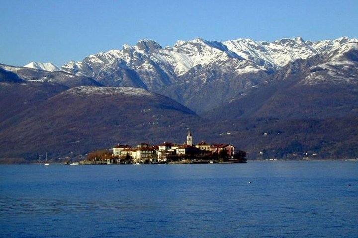 Stresa: Isola Pescatori and Isola Bella Hop-on Hop-off boat tour