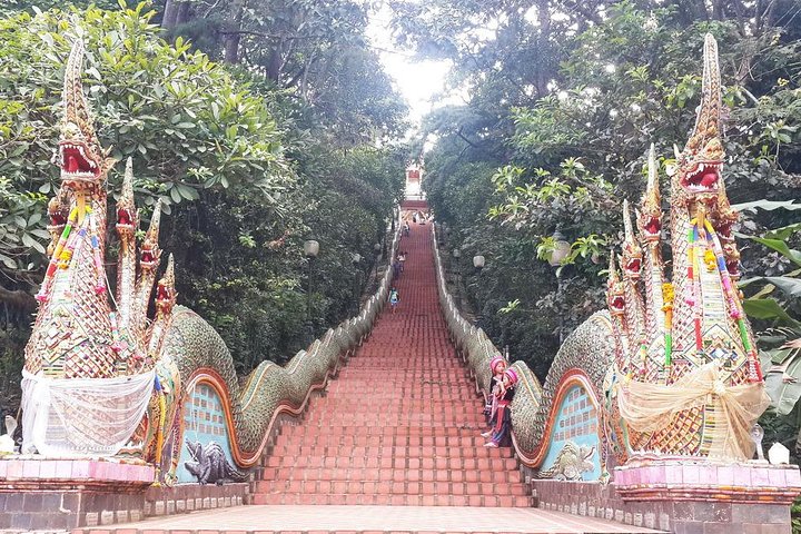 Chiang Mai Best City Tour with Doi Suthep, Pha Lat & Chedi Luang