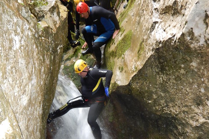 Canyoning in Nevidio Canyon
