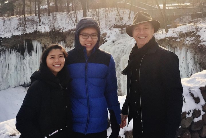 Minneapolis & St. Paul Highlights Private Riding & Walking Tour (3 hrs)