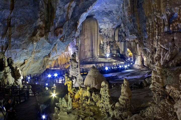 Phong Nha - Paradise Cave or Dark Cave - 1 Day All Inclusive