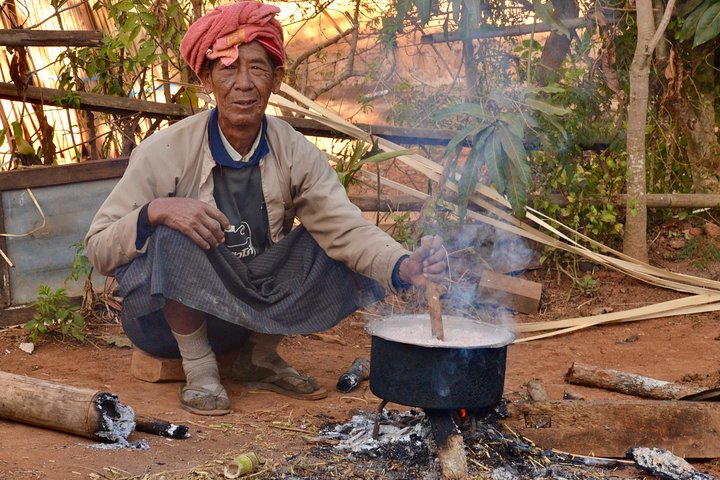 3 Days 2 Night " Off the beaten track ” ( Kalaw to Inle )