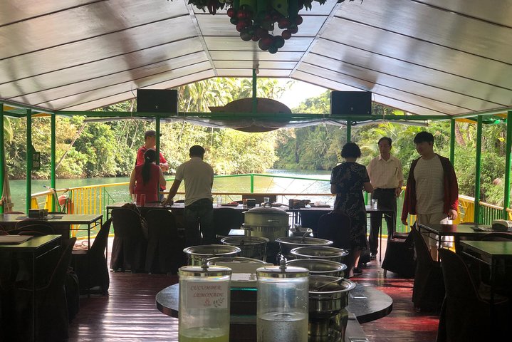 Private Day Trip Cebu to Bohol w/ Chocolate Hills & Loboc Cruise