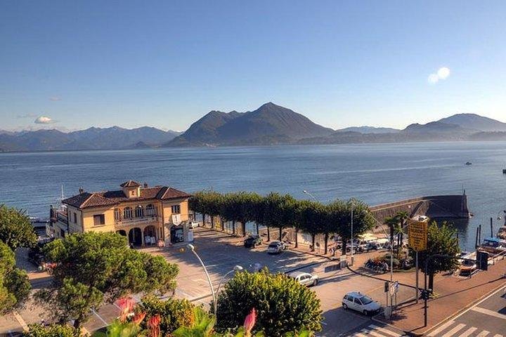 Stresa: 1-Day 3 Borromean Islands Hop-On Hop-Off Boat Tour