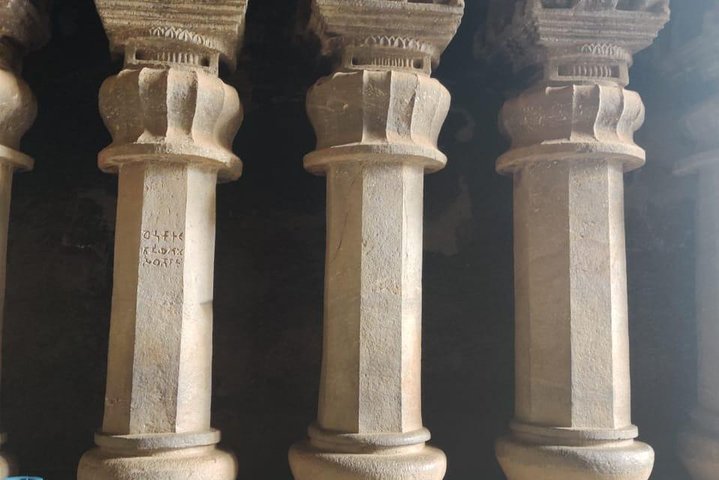 Elephanta Caves & Island Guided Private Tour