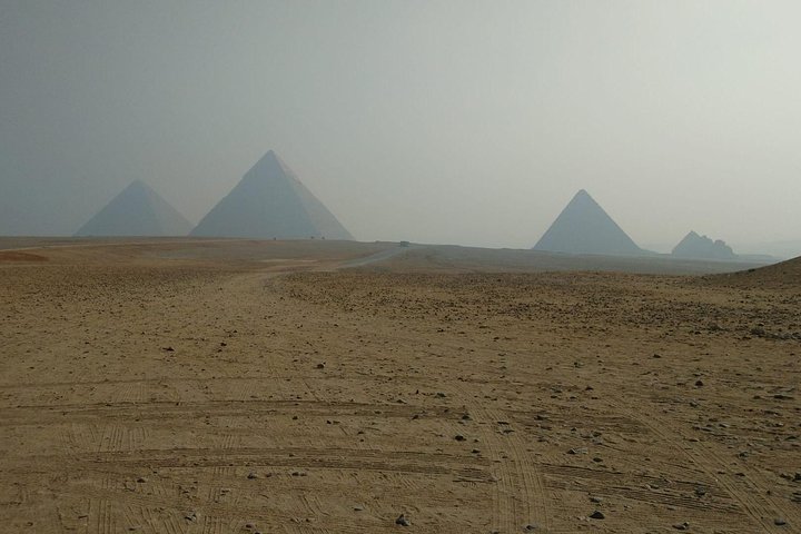 Full day Private Tour Giza Pyramids Sakkara Memphis Dahshur