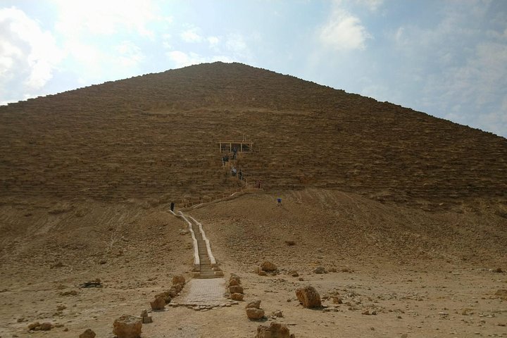 Full day Private Tour Giza Pyramids Sakkara Memphis Dahshur