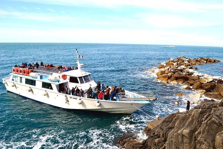 The Best of Cinque Terre Small Group Tour from Viareggio