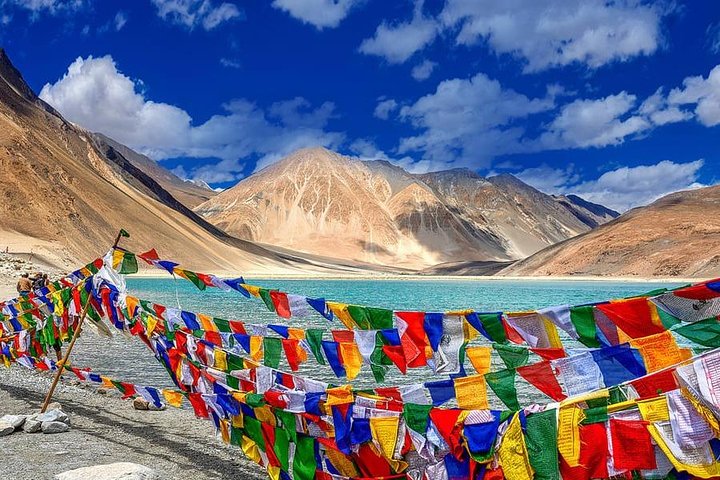 LEH LADAKH TOUR (5 Nights /6 Days)