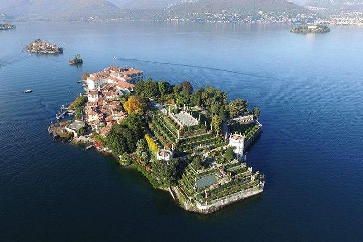 Stresa: 1-Day 3 Borromean Islands Hop-On Hop-Off Boat Tour
