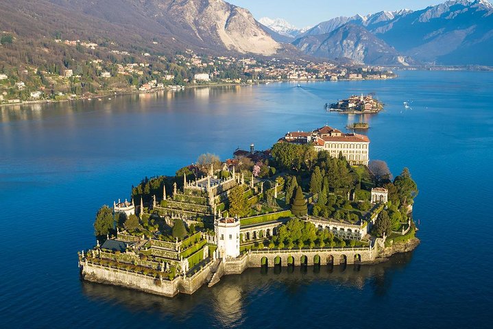 Stresa: 1-Day 3 Borromean Islands Hop-On Hop-Off Boat Tour