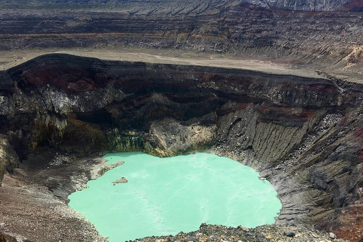 Santa Ana volcano hike with privileged early access. Go safe and skip the crowds
