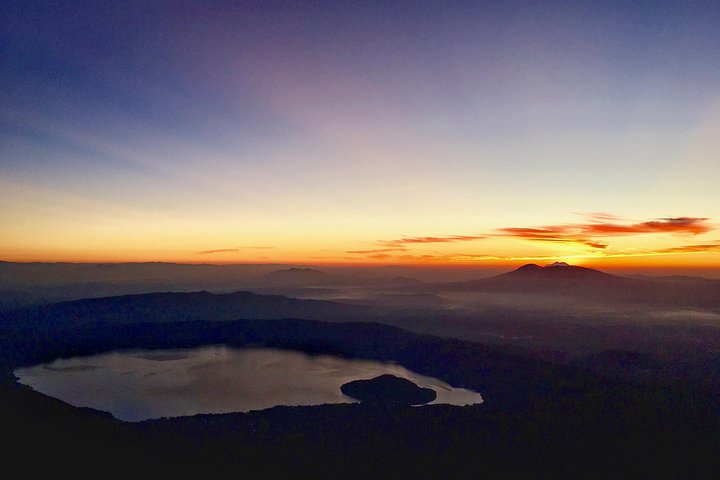 Santa Ana volcano hike with privileged early access. Go safe and skip the crowds