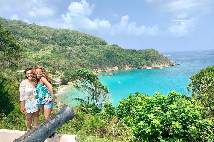 The Grand Circle 12-Hour All-Inclusive Island Experience