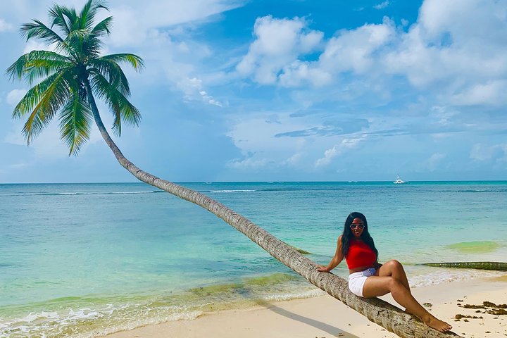 The Grand Circle 12-Hour All-Inclusive Island Experience