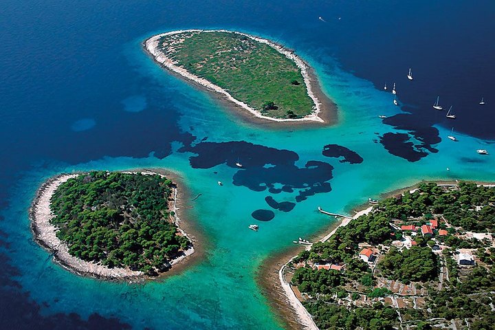 Island Hopping Boat Excursion with Lunch (Trogir,Blue Lagoon, Šolta)