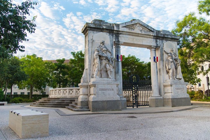 NIMES | Nimes Historical Center 2-Hour Private Walking Tour