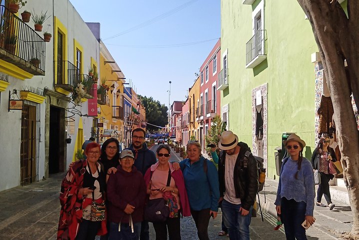 Town walking tour of the city