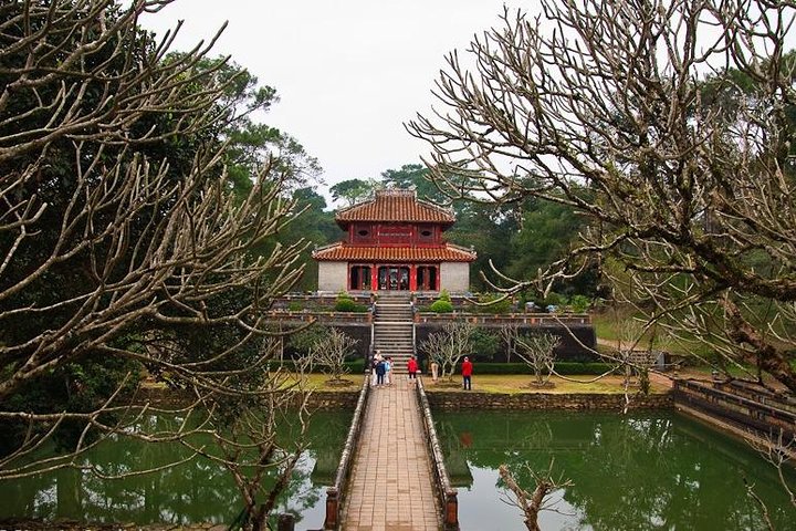 Hue: Custom Tour with Dragon Boat, Private Car & Motorbike