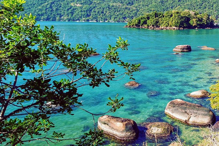 Ilha Grande - Private Historical Walking Tour with Natural Pool.