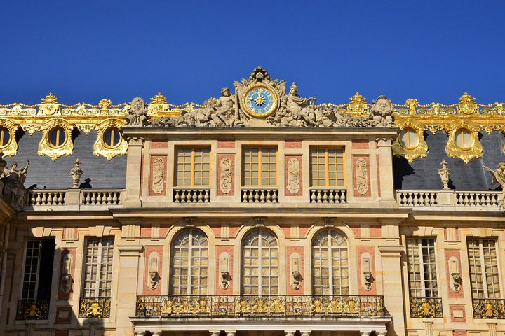 Versailles Palace Guided Tour with Reserved Entry