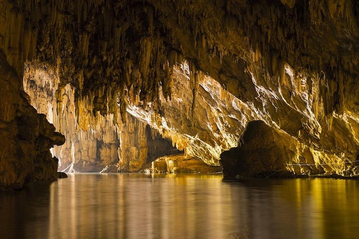 Tham Lod Cave & Pre-Historical Tomb & Bamboo Bridge