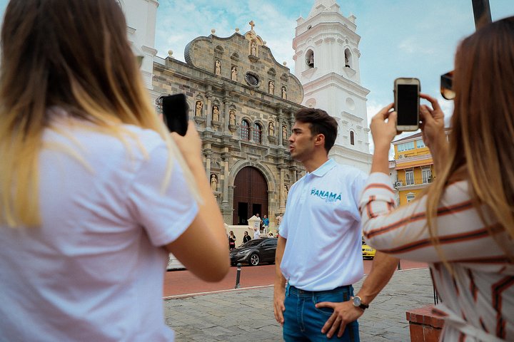Legends of Casco Viejo Tour: Hidden Gems with Panama Vibes Tours
