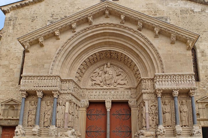 Arles: 2-Hour Private Walking Tour