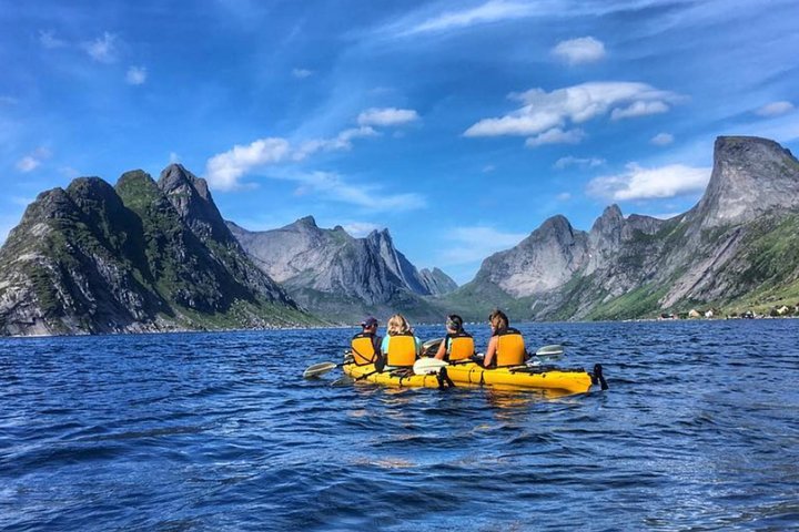Kayaking in Reinefjorden