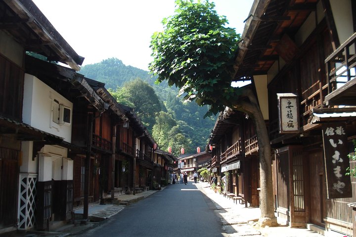 Nakasendo Magome to Tsumago Day Hike with Licensed Guide