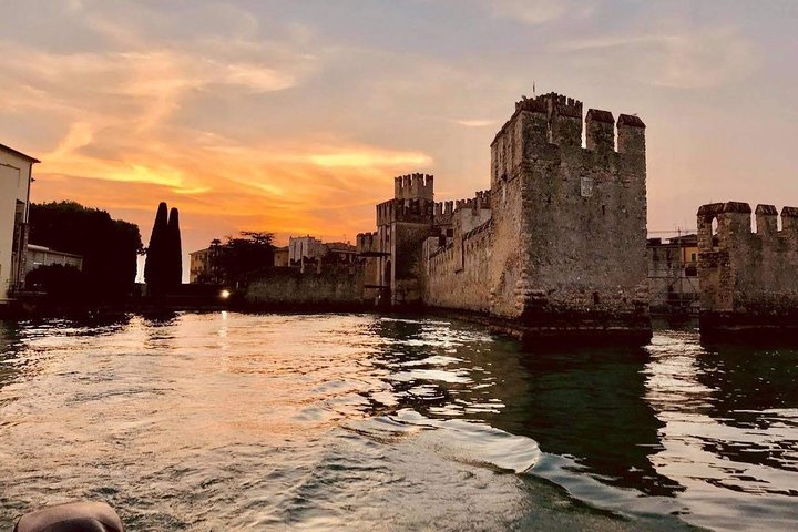 Sunset Tour in Sirmione