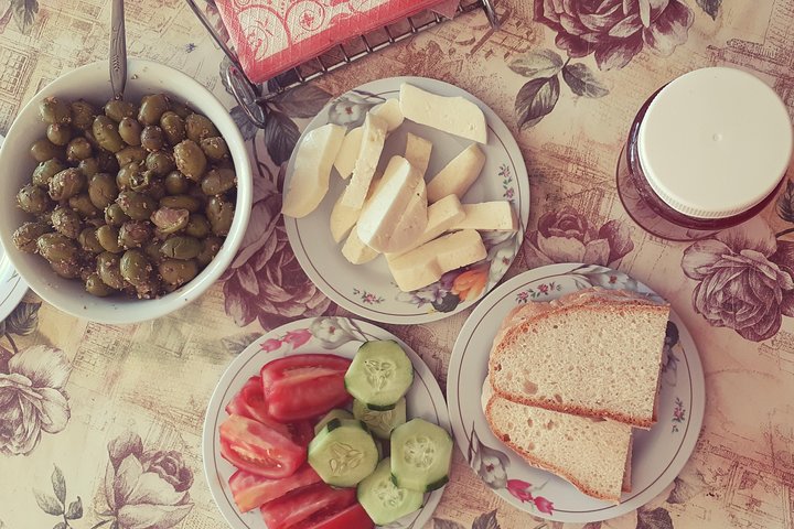 Troodos Mountains Villages: All Inclusive Food & Wine Day Tour