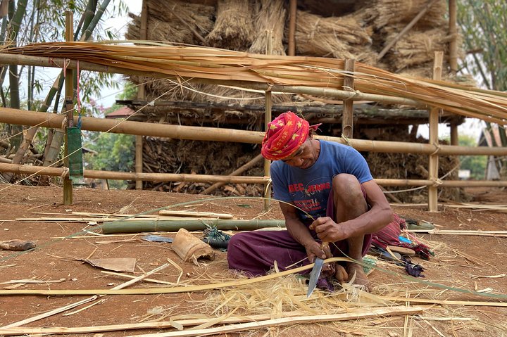 3 Days 2 Night " Off the beaten track ” ( Kalaw to Inle )