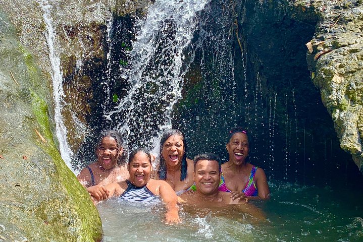 The Grand Circle 12-Hour All-Inclusive Island Experience
