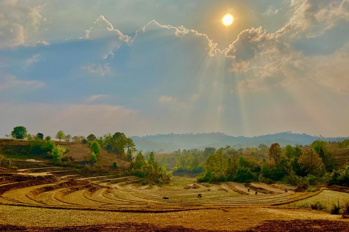 3 Days 2 Night " Off the beaten track ” ( Kalaw to Inle )